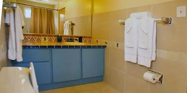 Tres Palmas Inn And Villas Rincon